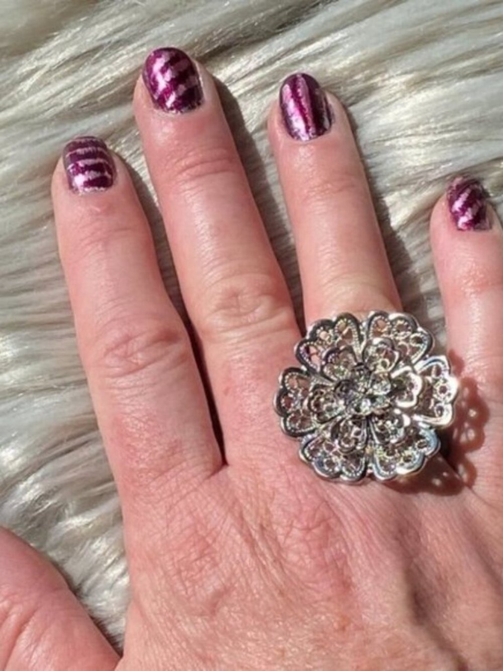 🟣 (2/$12) Fun silver stretch flower ring - One Size